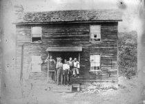 House and family, unidentified, Barr glass plate